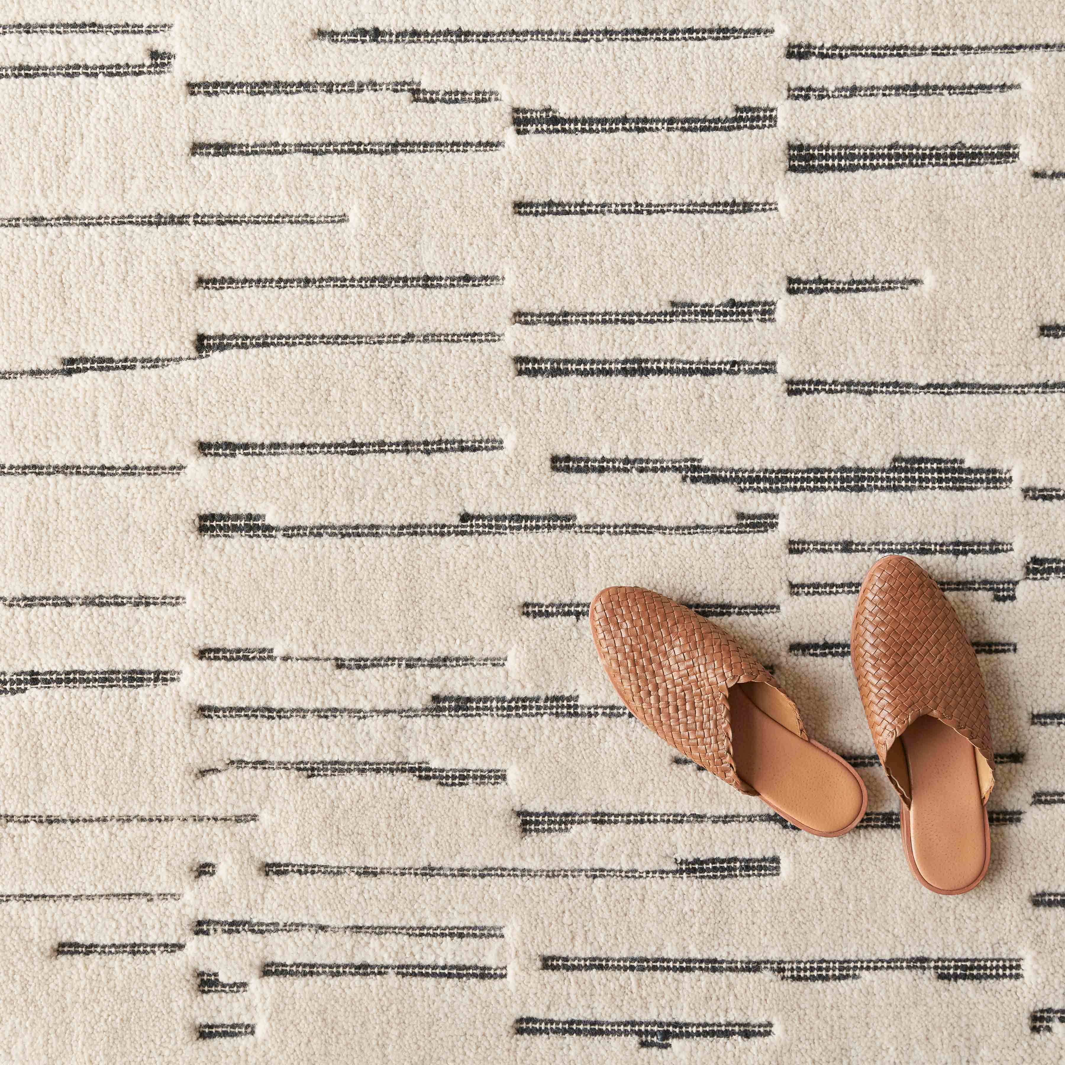 Bina Hand-Knotted Area Rug - 6' x 9'