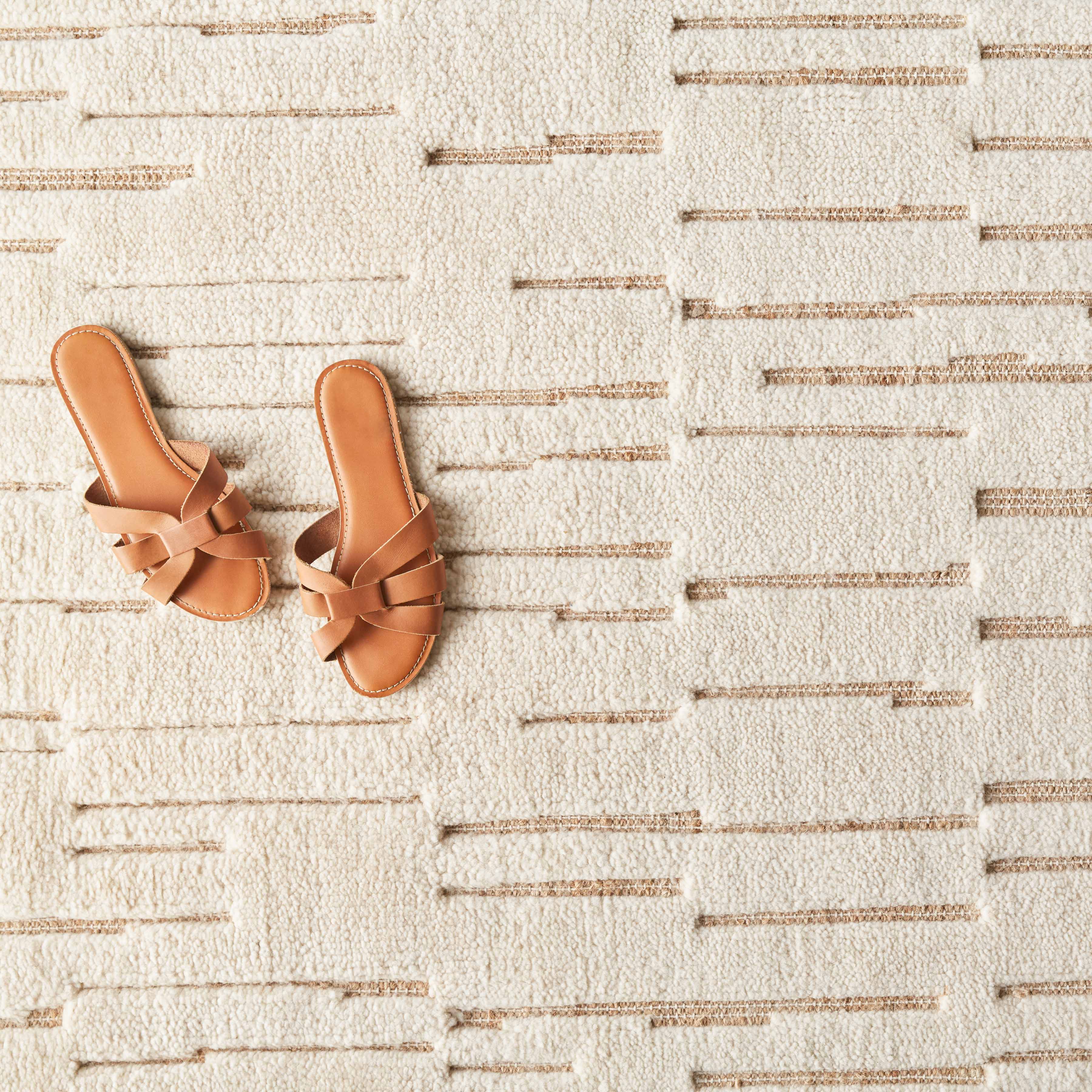 Bina Hand-Knotted Area Rug - 6' x 9'